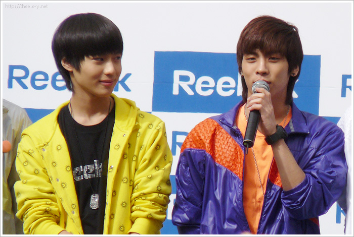 090220_reebok_09.jpg 090220_reebok_09.jpg