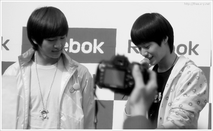 090220_reebok_16.jpg 090220_reebok_16.jpg